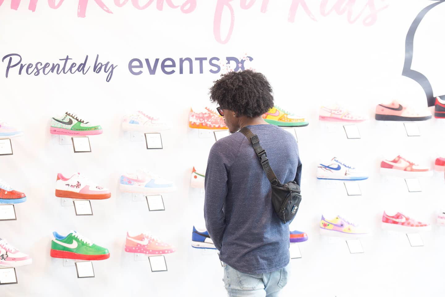 キックフォーキッズキックオフカーネギーハーティ-89